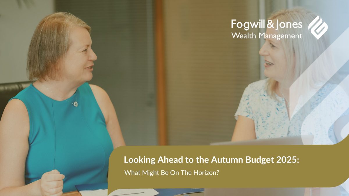 Fogwill advisor and client discussing finances.